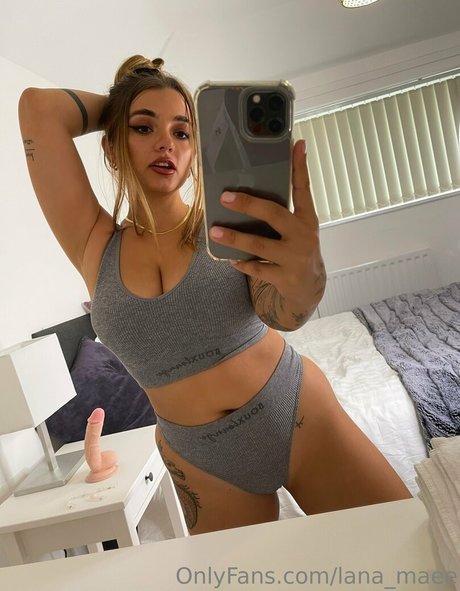 Lana_maee