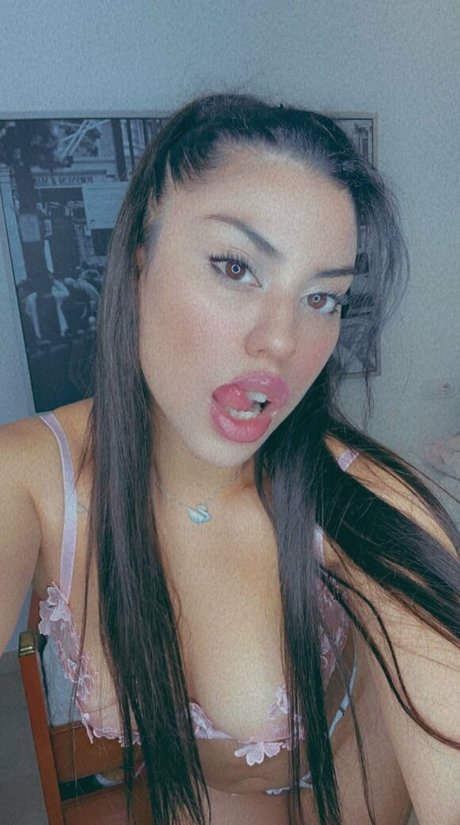 Emilegirlfriend