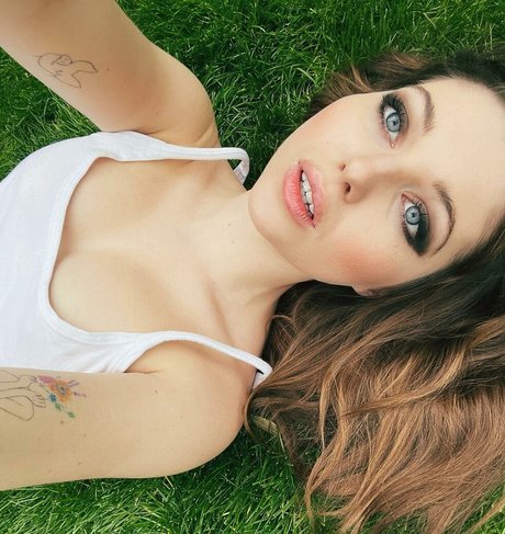 Foto desnuda filtrada de OnlyFans de Sammi Hanratty