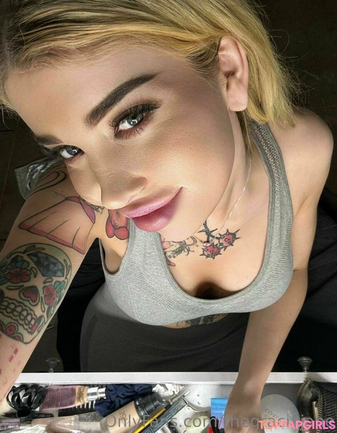 Foto desnuda filtrada de OnlyFans de Thegraciejane #288 Foto desnuda filtrada de OnlyFans de Thegraciejane #288