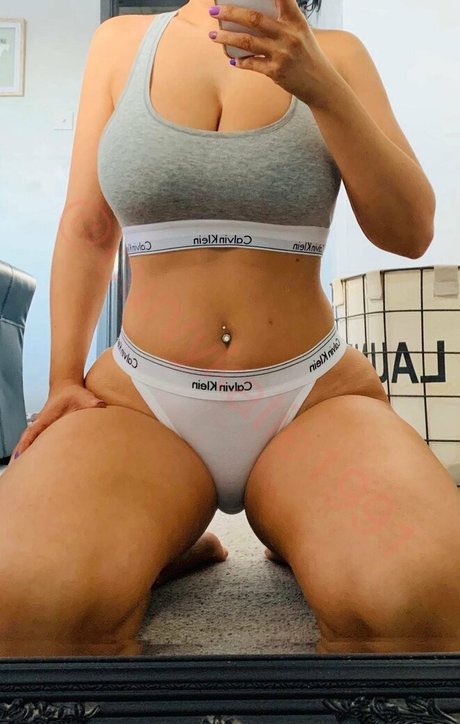 Curvykatie_1991