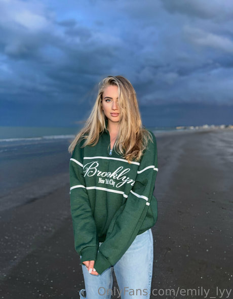 Emily_lyy