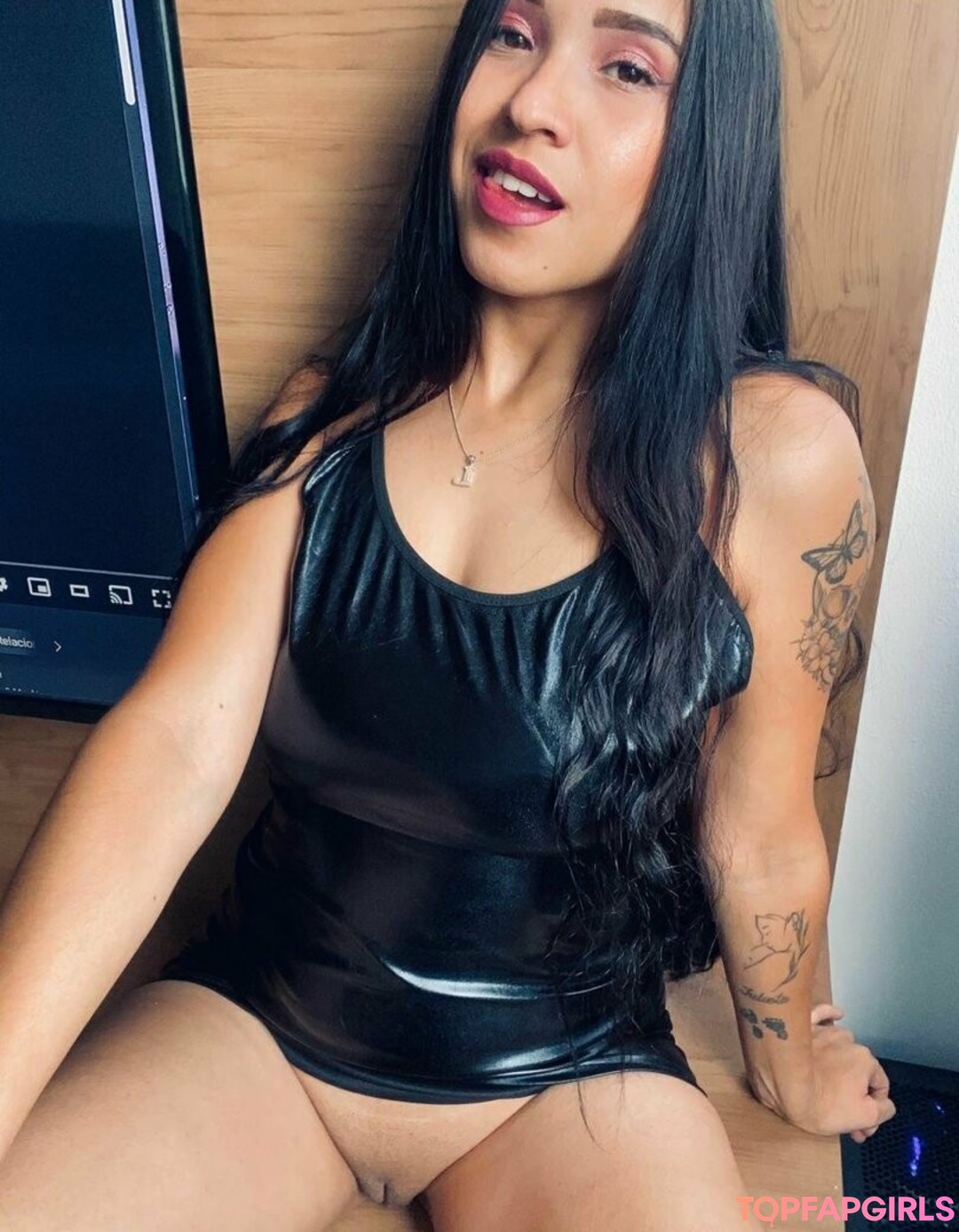 Foto desnuda filtrada de OnlyFans de Ninakhalifa #377 Foto desnuda filtrada de OnlyFans de Ninakhalifa #377