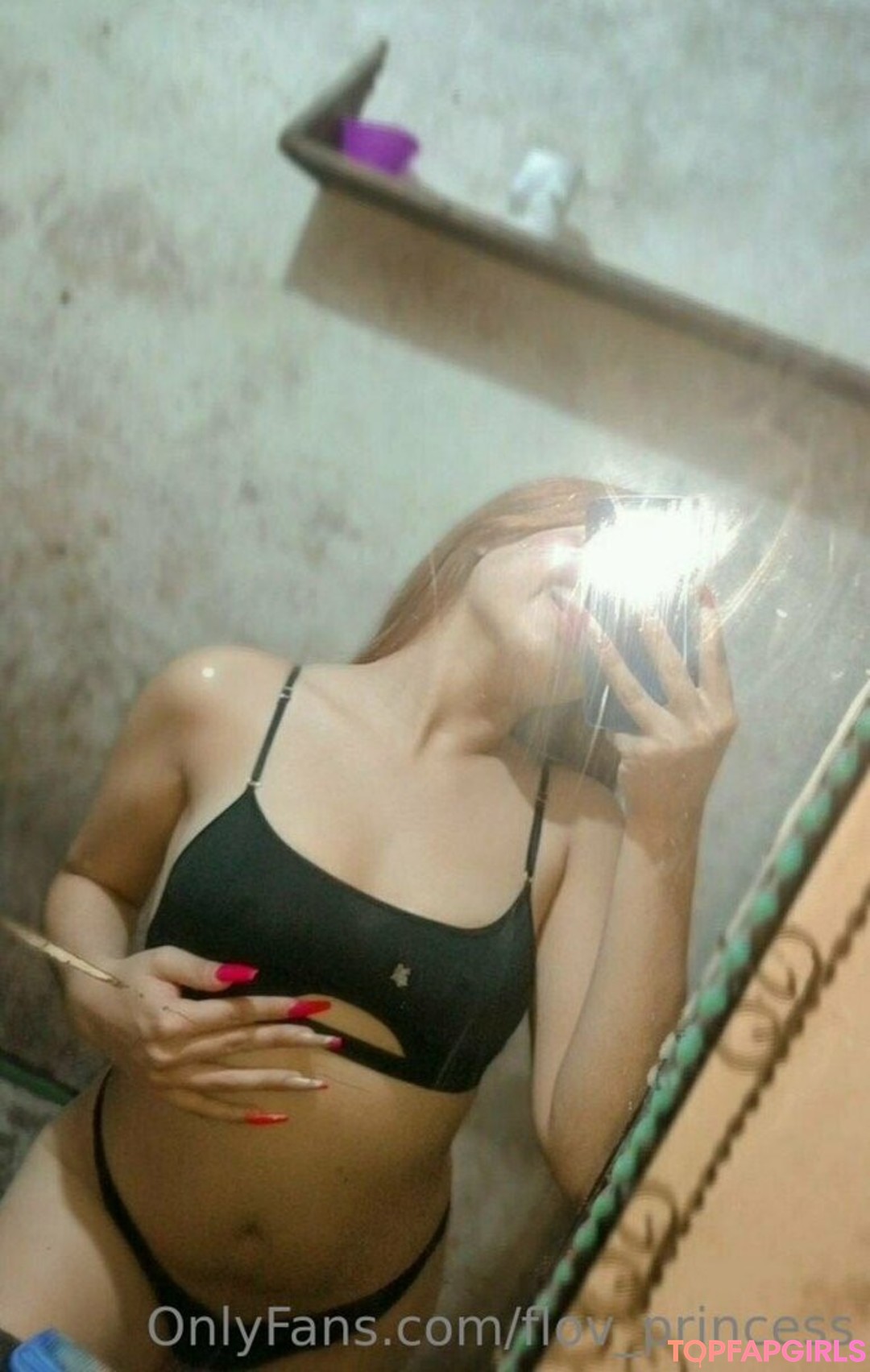 Foto desnuda filtrada de OnlyFans de Flovprincess #156 Foto desnuda filtrada de OnlyFans de Flovprincess #156