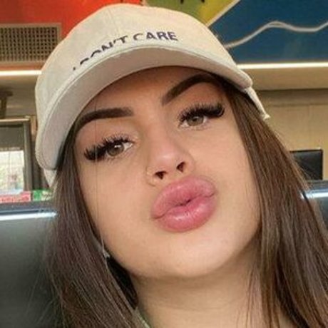 Foto desnuda filtrada de OnlyFans de Brenda Scandolara