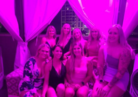 Thehotwifetour