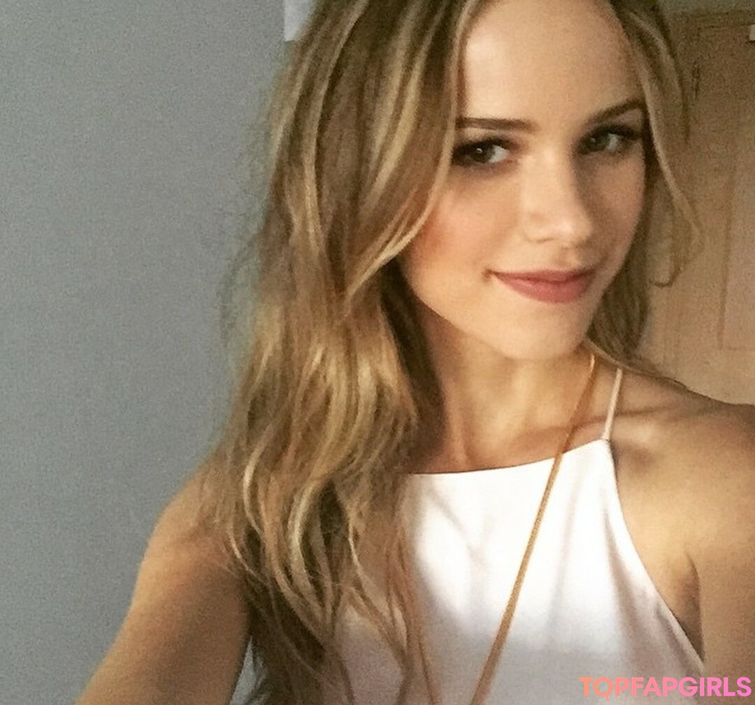 Foto desnuda filtrada de OnlyFans de Halston Sage #3 Foto desnuda filtrada de OnlyFans de Halston Sage #3
