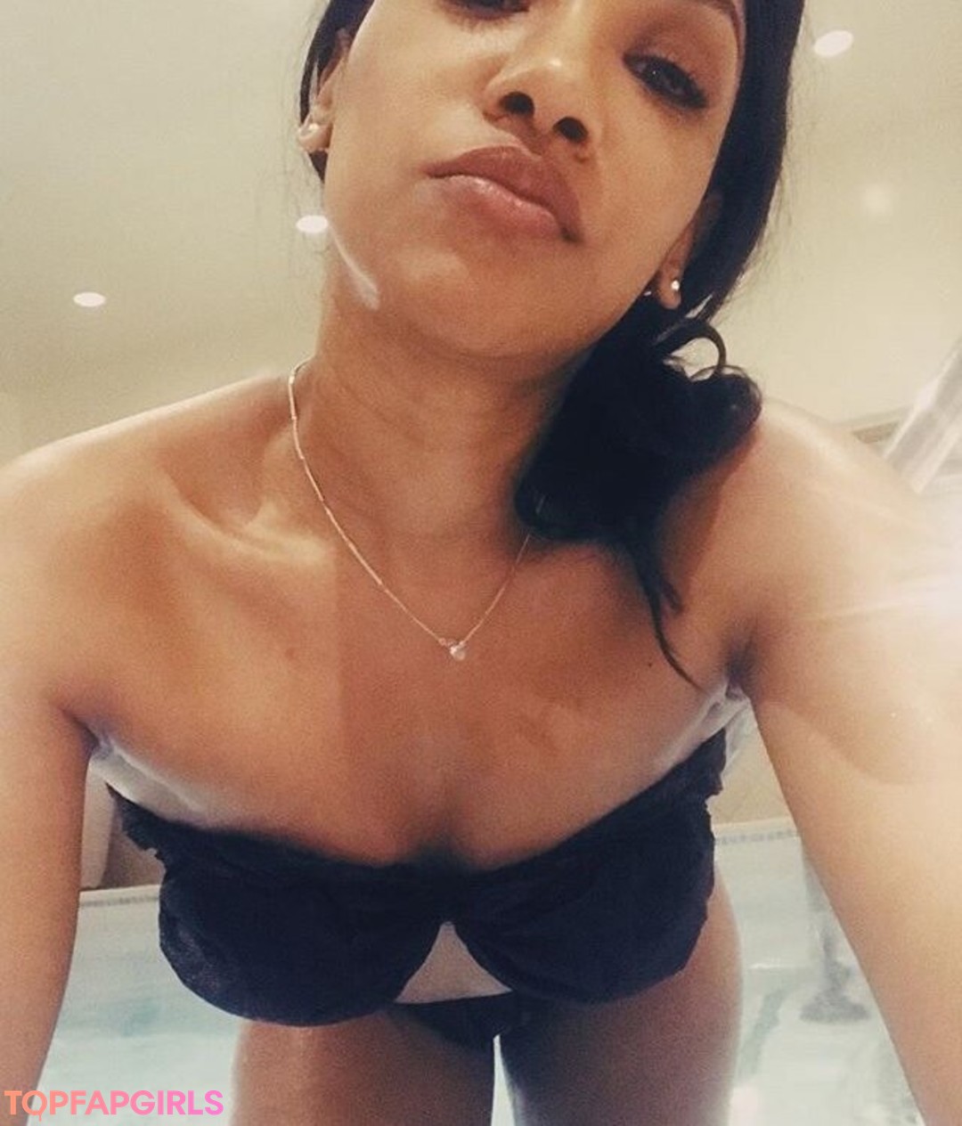 Foto desnuda filtrada de OnlyFans de Candice Patton #40 Foto desnuda filtrada de OnlyFans de Candice Patton #40