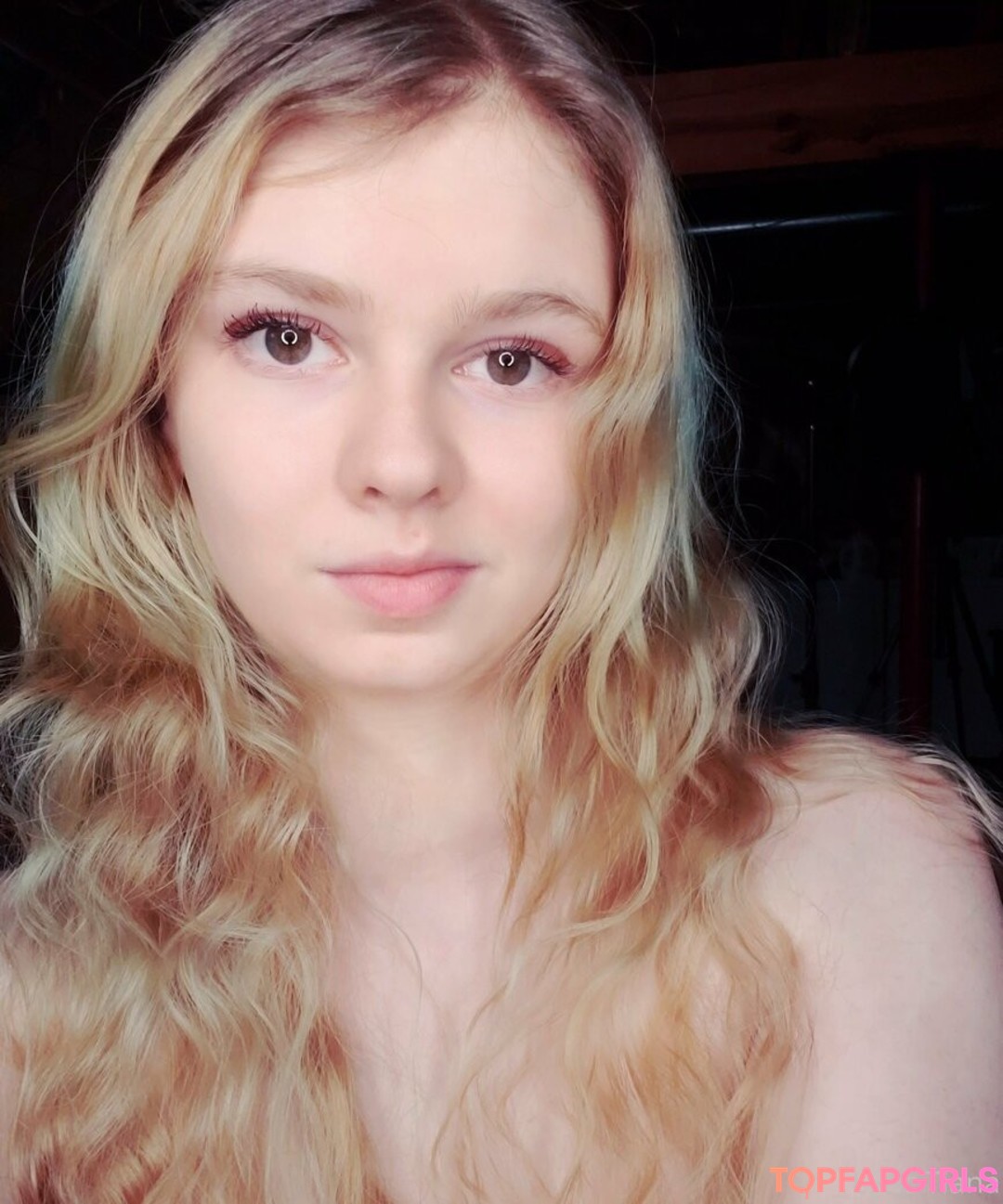 Foto desnuda filtrada de OnlyFans de Lyrictiana #17 Foto desnuda filtrada de OnlyFans de Lyrictiana #17