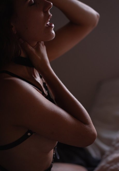 Foto desnuda filtrada de OnlyFans de Julia Neyu