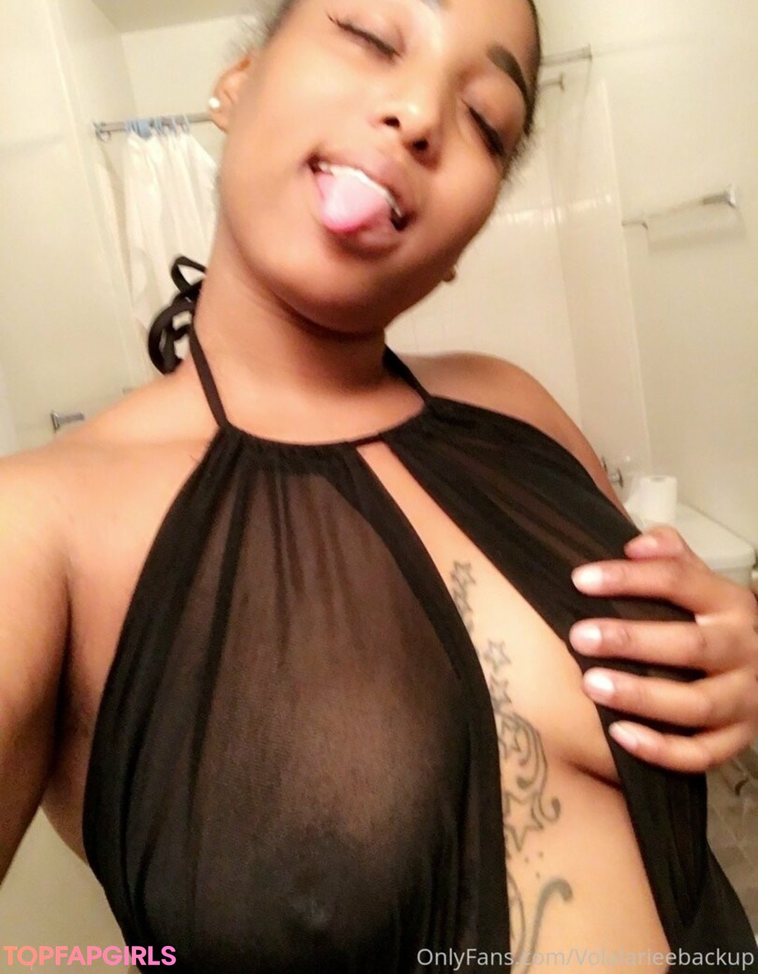 Foto desnuda filtrada de OnlyFans de Volaprettykitty #22 Foto desnuda filtrada de OnlyFans de Volaprettykitty #22