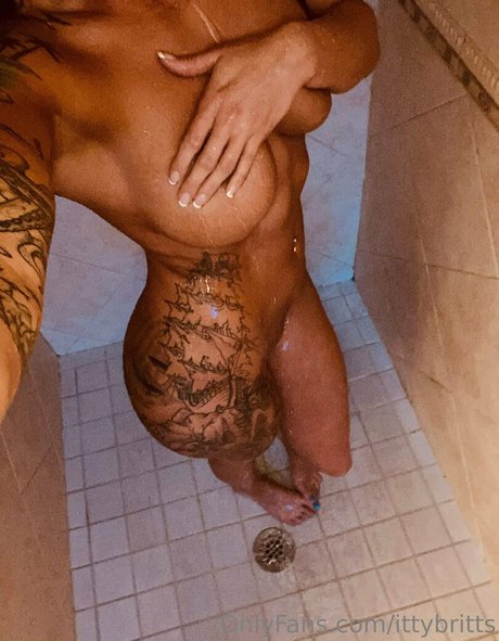 Foto desnuda filtrada de OnlyFans de Ittybritts
