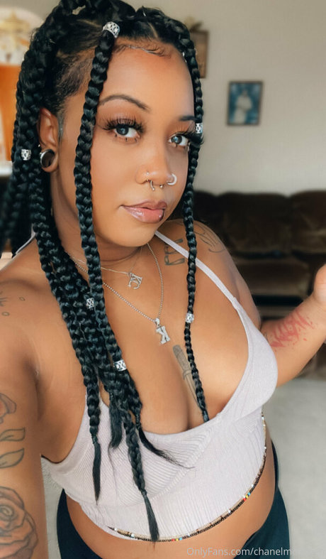 Foto desnuda filtrada de OnlyFans de Missmcqueenxx