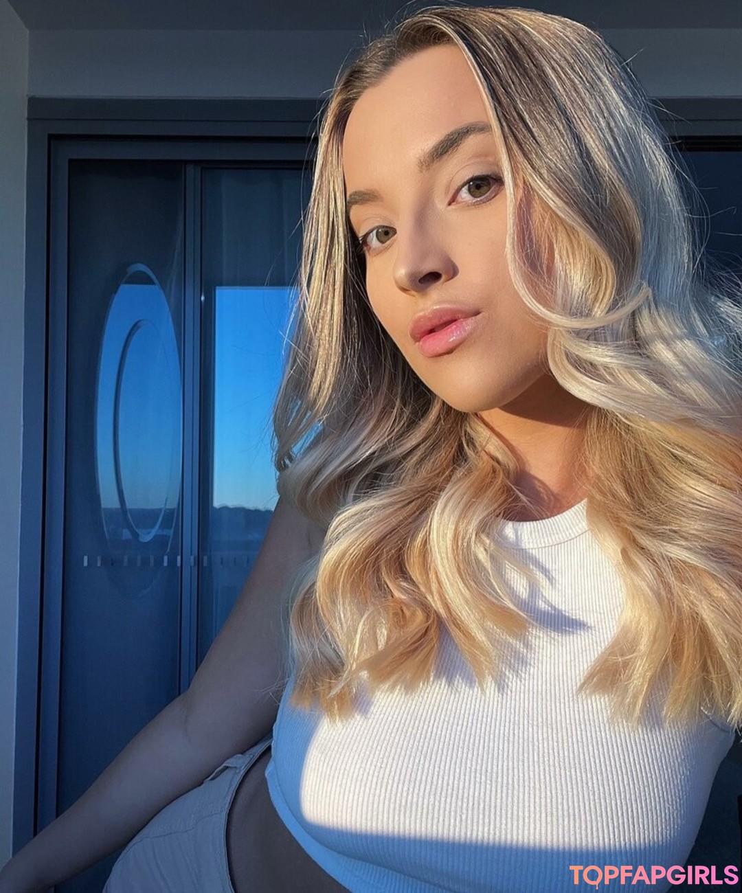 Foto desnuda filtrada de OnlyFans de Lavender Baj #6 Foto desnuda filtrada de OnlyFans de Lavender Baj #6
