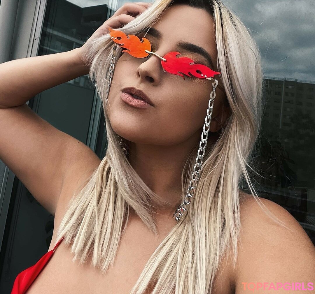 Foto desnuda filtrada de OnlyFans de Lavender Baj #83 Foto desnuda filtrada de OnlyFans de Lavender Baj #83