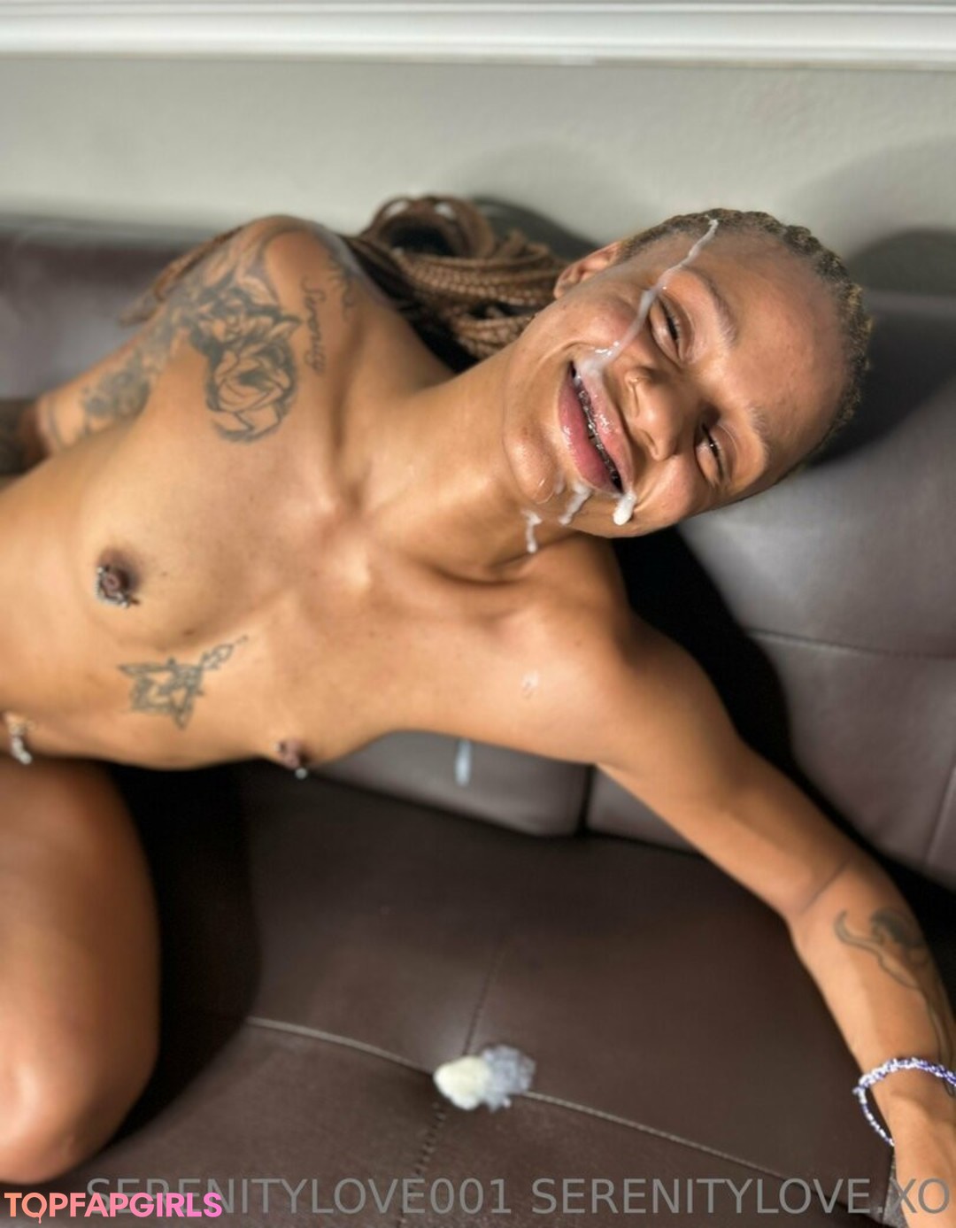 Foto desnuda filtrada de OnlyFans de Serenitylove001 #60 Foto desnuda filtrada de OnlyFans de Serenitylove001 #60