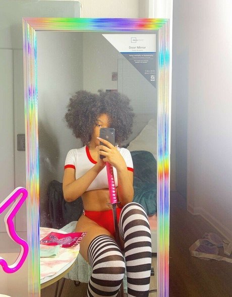 Foto desnuda filtrada de OnlyFans de Badgalfairy