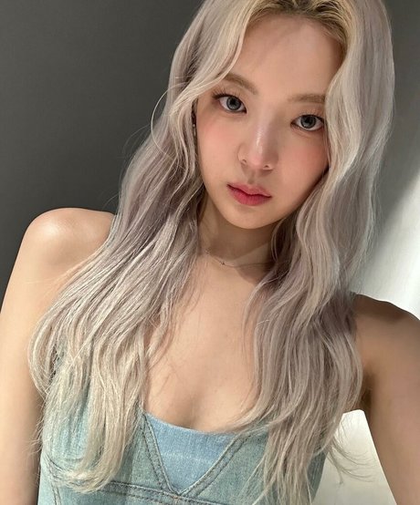 WomenK-pop