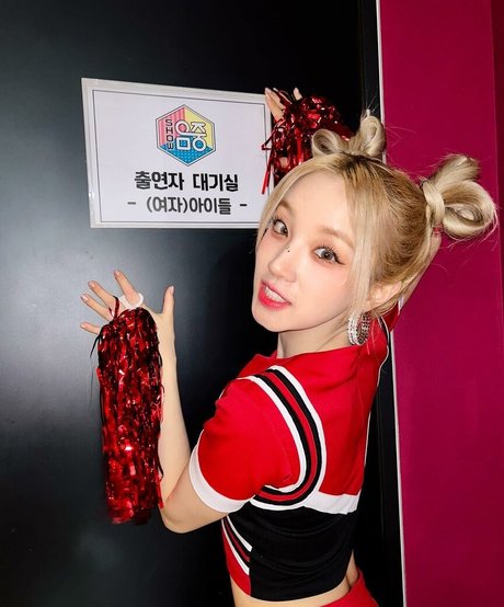 WomenK-pop