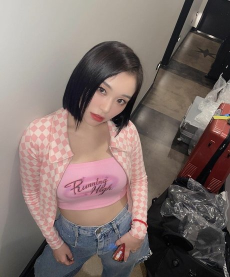 Foto desnuda filtrada de OnlyFans de Womenkpop