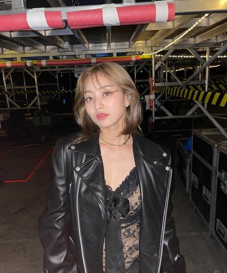 WomenK-pop