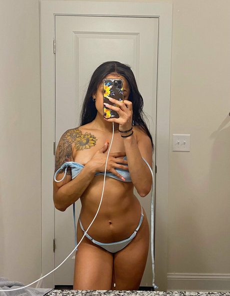 Foto desnuda filtrada de OnlyFans de Cocoboncoco
