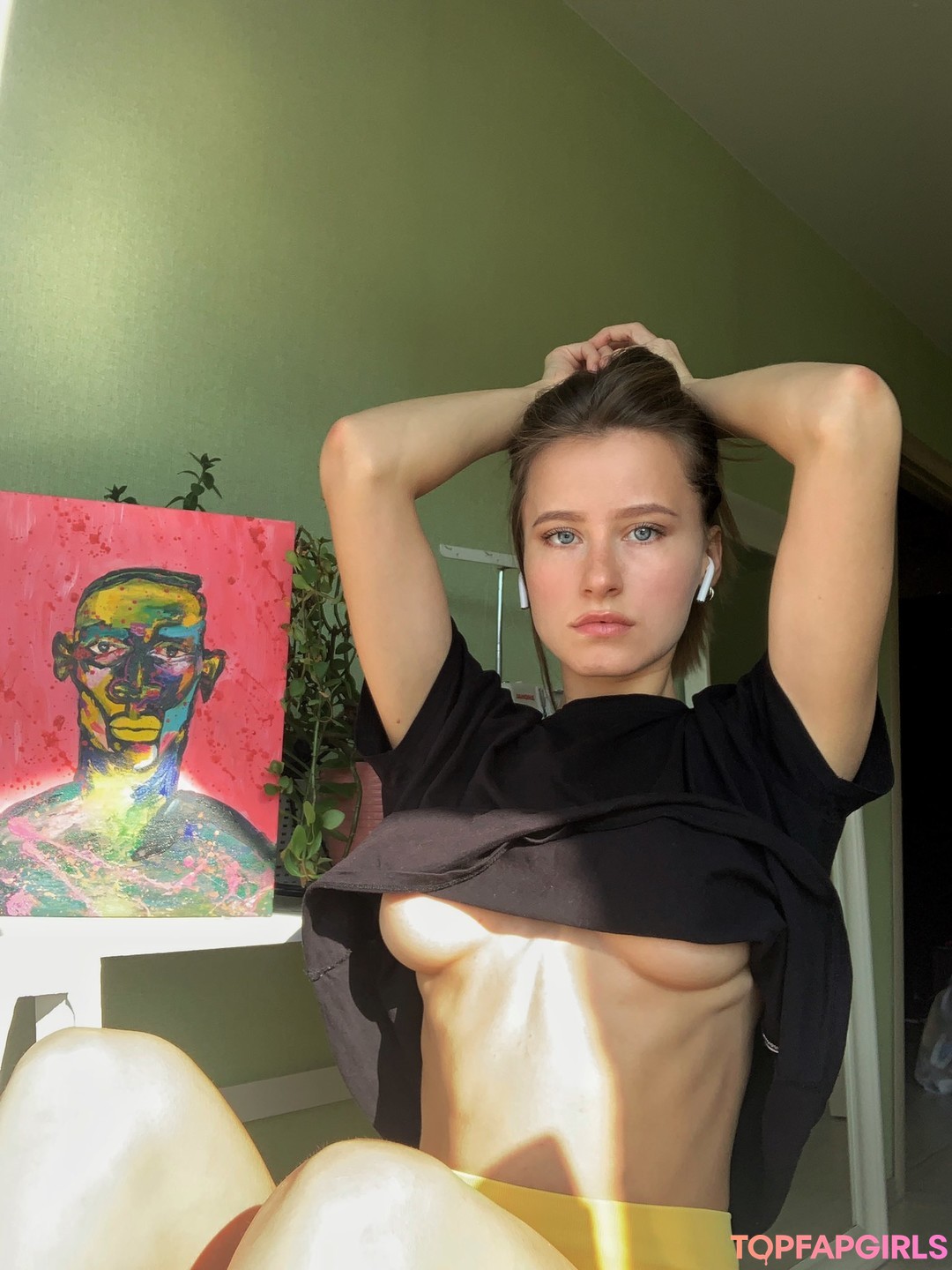 Foto desnuda filtrada de OnlyFans de Toma Efremova #350 Foto desnuda filtrada de OnlyFans de Toma Efremova #350