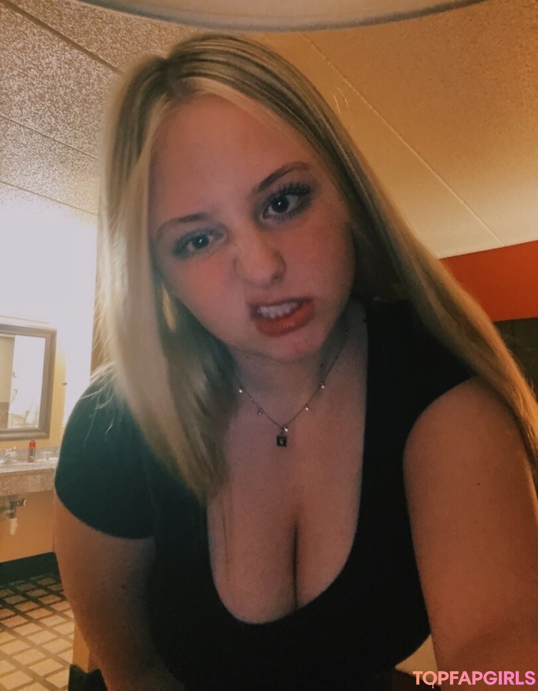 Foto desnuda filtrada de OnlyFans de Anya Truax #114 Foto desnuda filtrada de OnlyFans de Anya Truax #114
