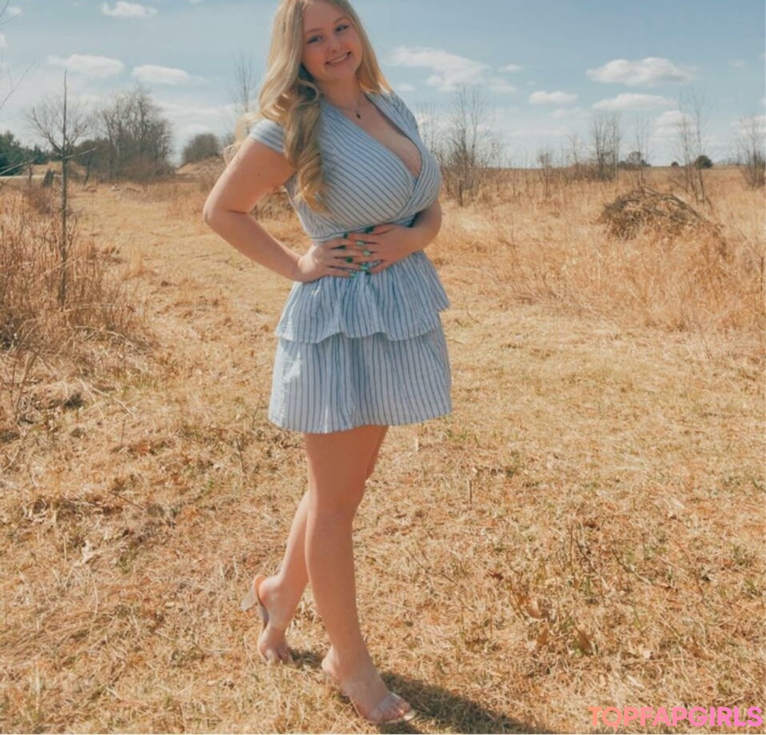 Foto desnuda filtrada de OnlyFans de Anya Truax #22 Foto desnuda filtrada de OnlyFans de Anya Truax #22