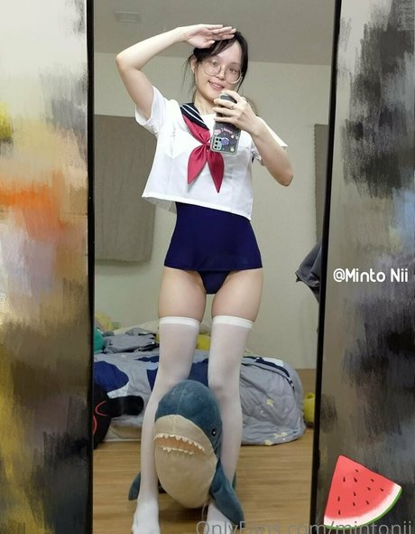 mintonii