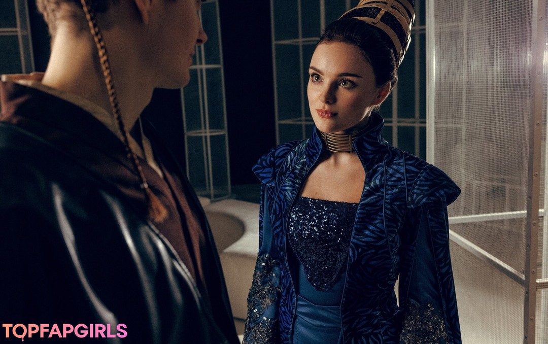 Foto desnuda filtrada de OnlyFans de Sophie Katssby #688 Foto desnuda filtrada de OnlyFans de Sophie Katssby #688