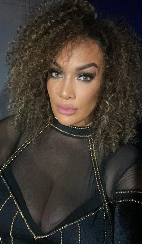 Foto desnuda filtrada de OnlyFans de Nia Jax