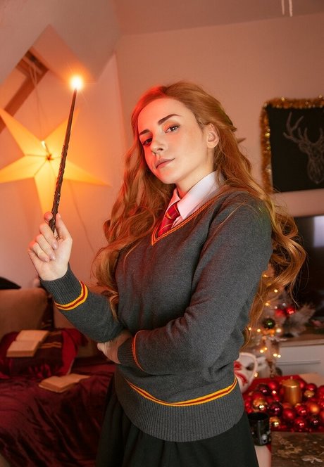 Ezy Summers Cosplay