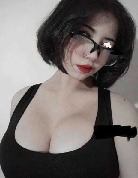 Foto desnuda filtrada de OnlyFans de Aby Dazai