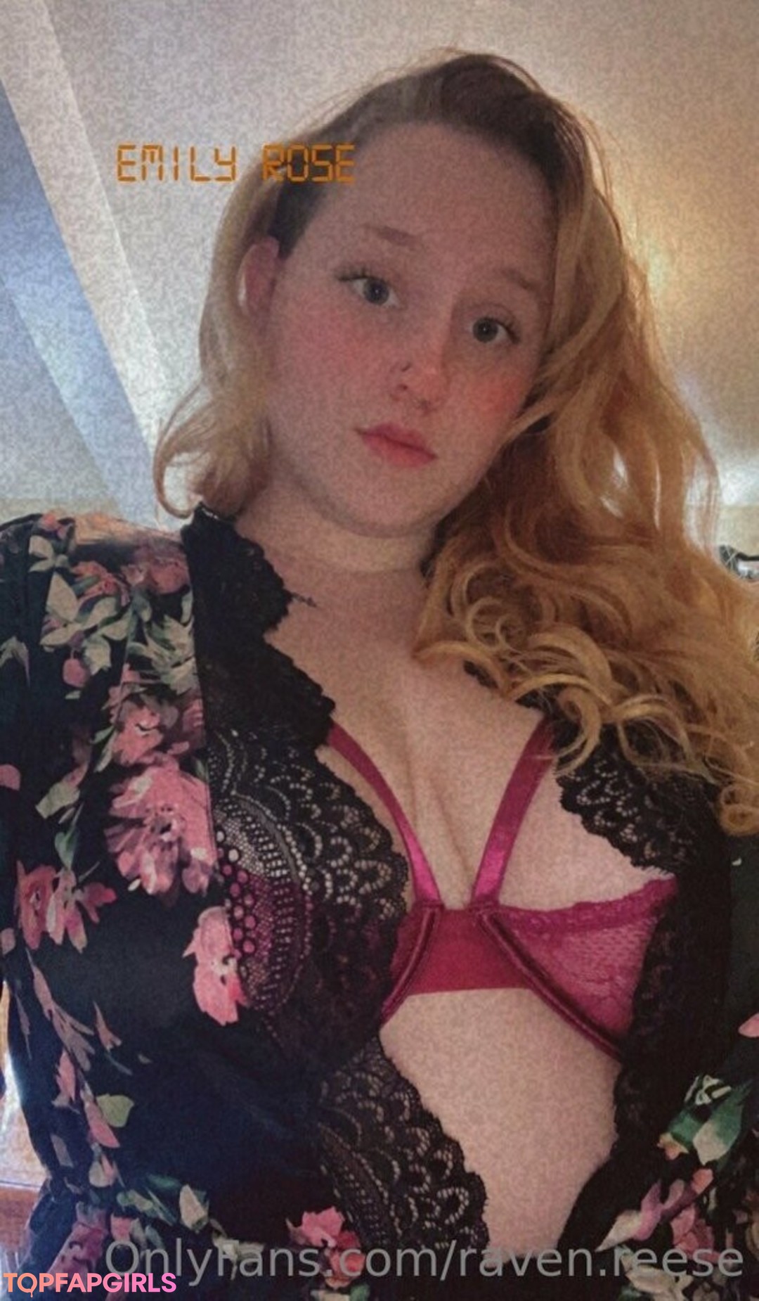 Foto desnuda filtrada de OnlyFans de Coralineleclaire #14 Foto desnuda filtrada de OnlyFans de Coralineleclaire #14