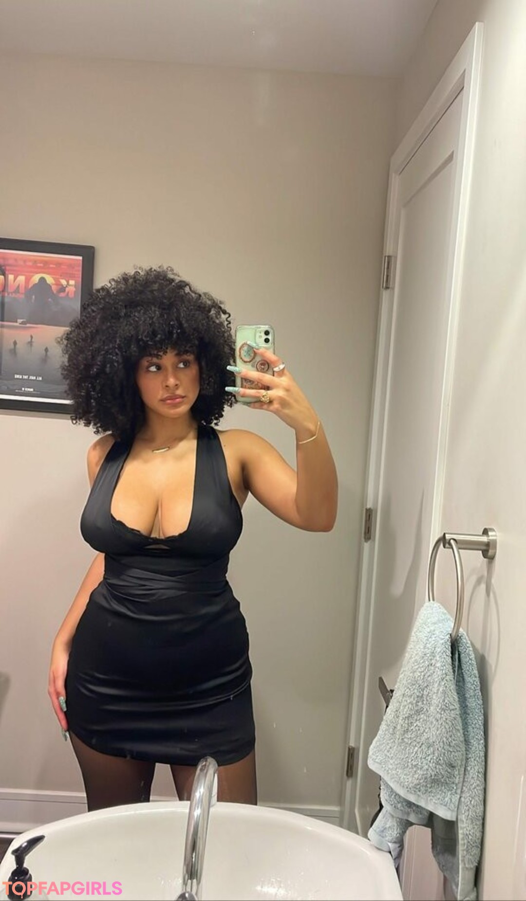 Foto desnuda filtrada de OnlyFans de Raina Morris #39 Foto desnuda filtrada de OnlyFans de Raina Morris #39