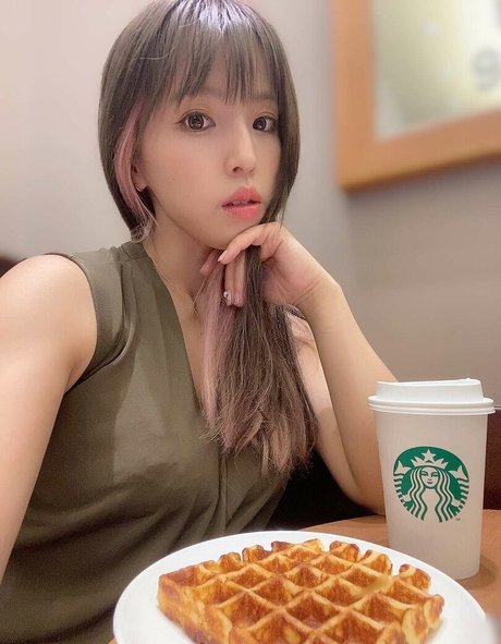 Mina Shirakawa