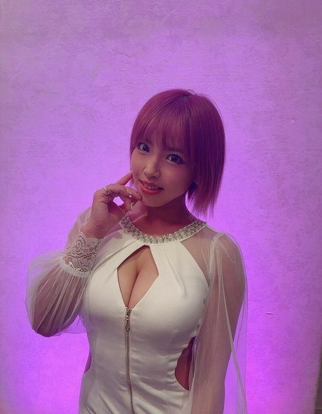 Mina Shirakawa