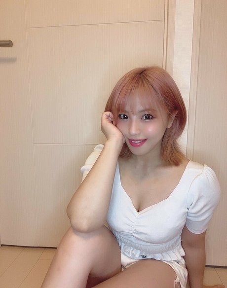 Mina Shirakawa