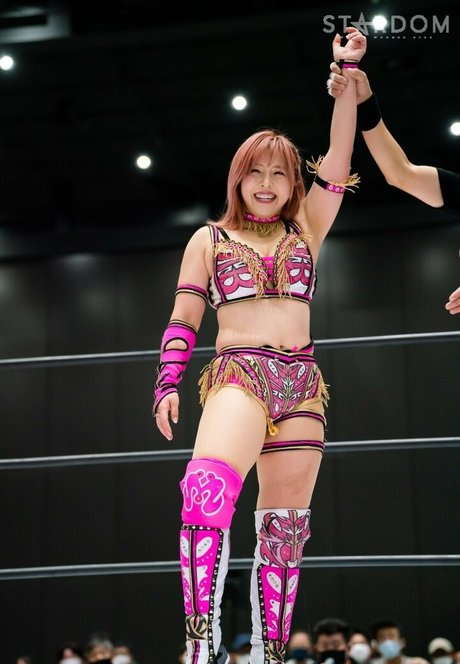 Mina Shirakawa