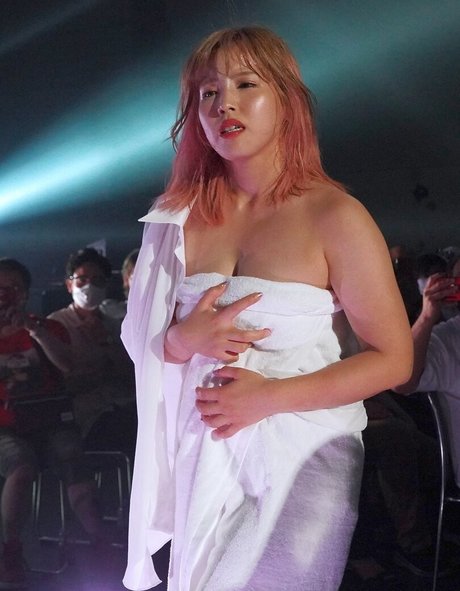 Mina Shirakawa