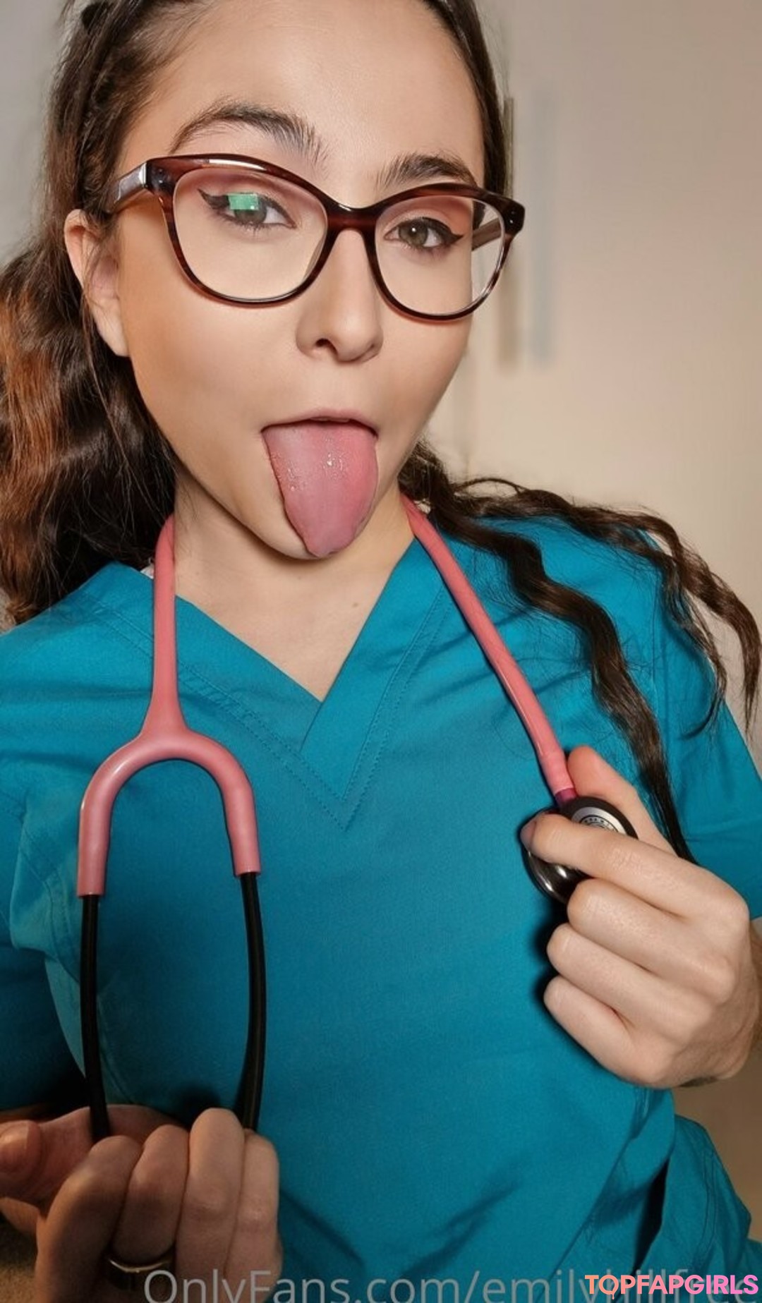 Foto desnuda filtrada de OnlyFans de Emilyhillfree #157 Foto desnuda filtrada de OnlyFans de Emilyhillfree #157