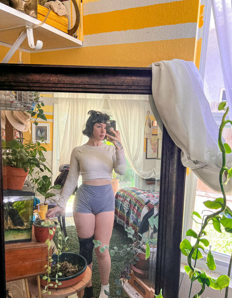 Foto desnuda filtrada de OnlyFans de Likethebugortheletter