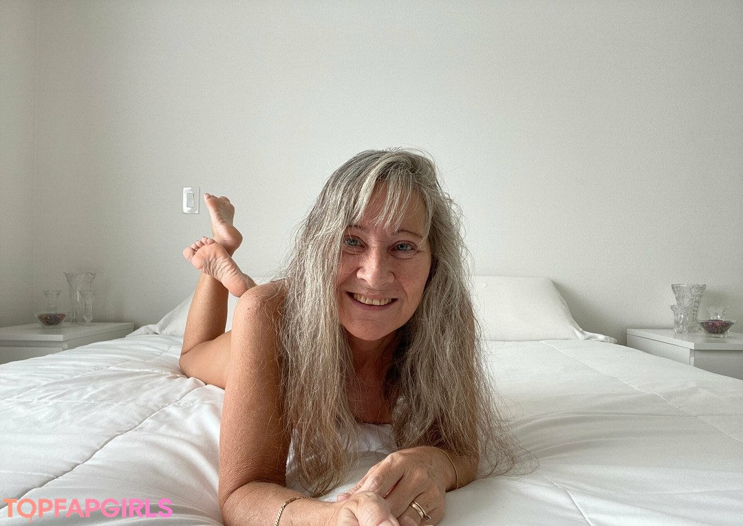 Foto desnuda filtrada de OnlyFans de Theleilanilei #415 Foto desnuda filtrada de OnlyFans de Theleilanilei #415