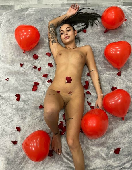 Foto desnuda filtrada de OnlyFans de Buczku Lili