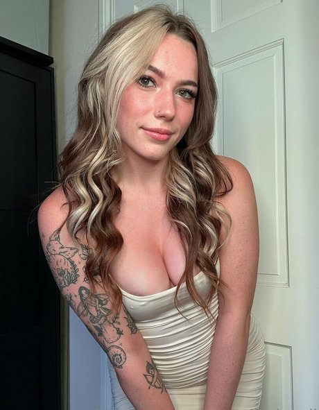 Foto desnuda filtrada de OnlyFans de Sweetlikekendi