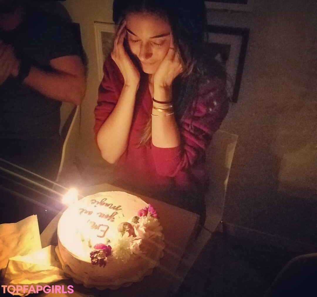 Foto desnuda filtrada de OnlyFans de Emmanuelle Chriqui #609 Foto desnuda filtrada de OnlyFans de Emmanuelle Chriqui #609