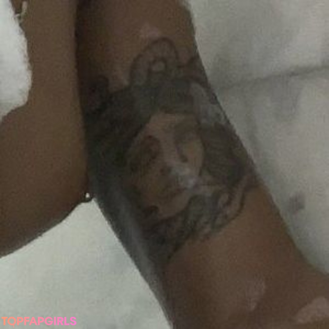 Foto desnuda filtrada de OnlyFans de Briabackwoods #57 Foto desnuda filtrada de OnlyFans de Briabackwoods #57