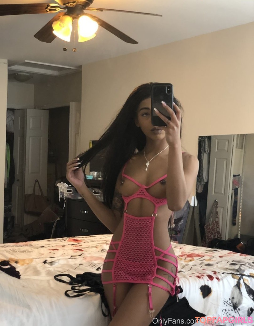 Foto desnuda filtrada de OnlyFans de Briabackwoods #9 Foto desnuda filtrada de OnlyFans de Briabackwoods #9