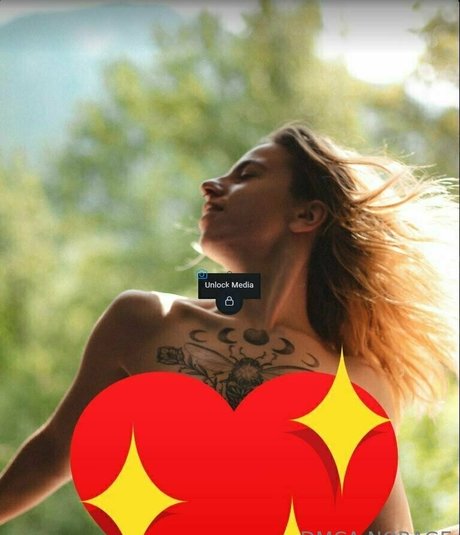 Foto desnuda filtrada de OnlyFans de Noragefree